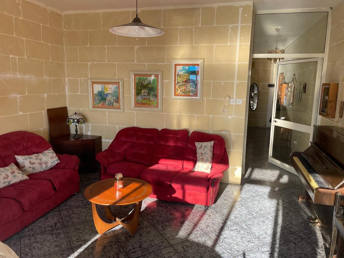 Entire With Ramla Bay View *